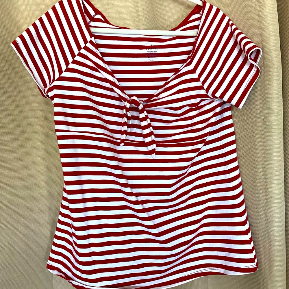Torrid White & Red Stripe Bow Boat Neck Foxy Tee Size 2
